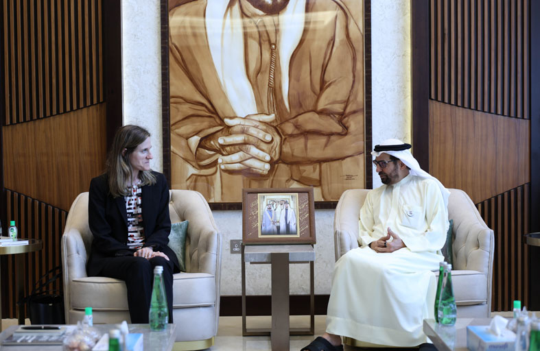 الوطني الاتحادي والسفارة الأمريكية بالدولة يبحثان تعزيز التعاون البرلماني المشترك