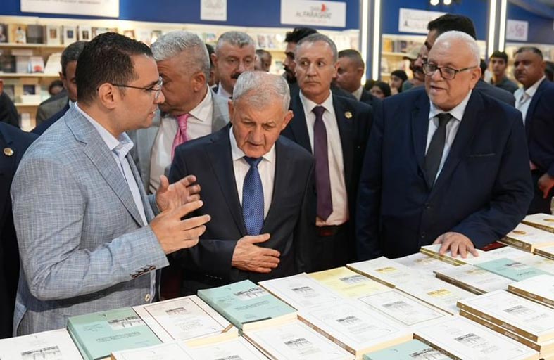 الرئيس العراقي يشيد بالإصدارات المتنوعة لمجلس حكماء المسلمين في «بغداد للكتاب»