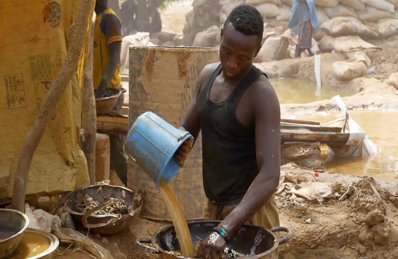 عبر 7 قمم .. «حرب باردة» بين القوى الكبرى للفوز بثروات أفريقيا