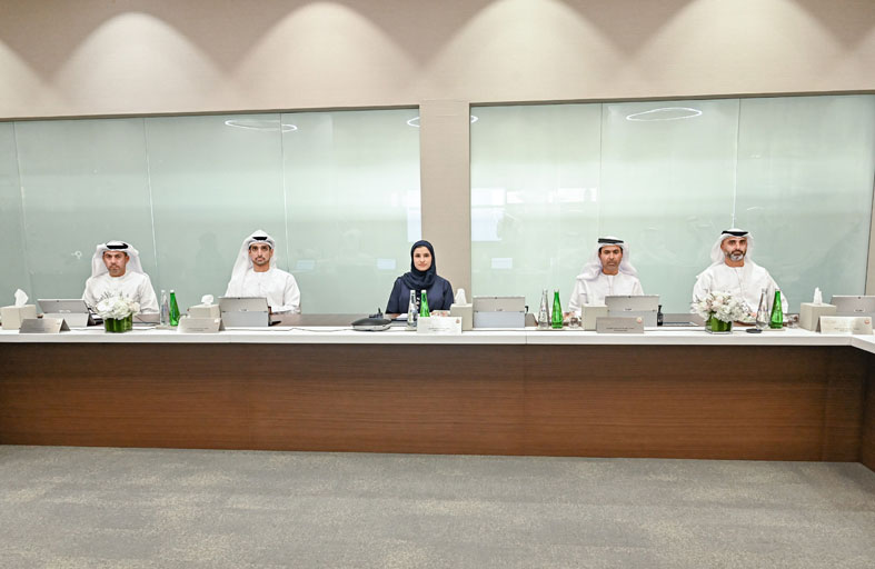 الإمارات للفضاء يعقد اجتماعه الأول بعد إعادة تشكيله