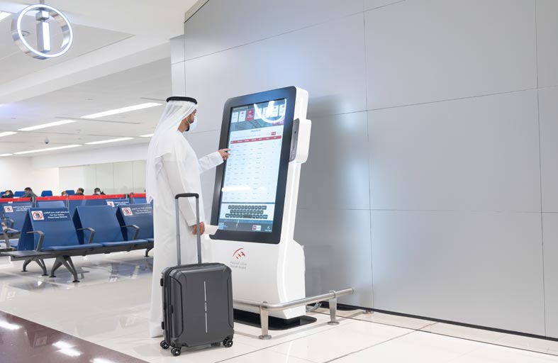  هيئة مطار الشارقة الدولي تُدشن مكتب الاستعلامات الذكي الجديد لخدمة المسافرين