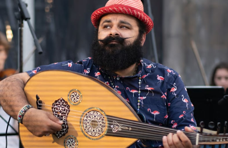 فنان أسترالي سيعزف يوما كاملا لدعم سكان غزة