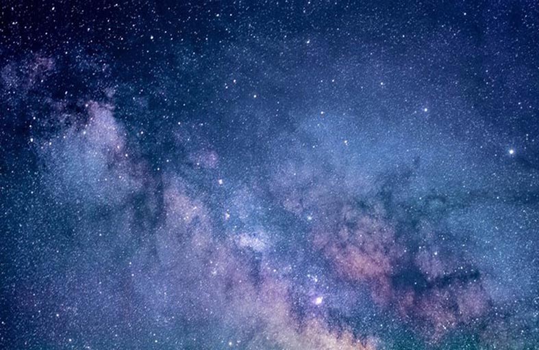 العلماء يكتشفون طريقة لرؤية بدايات الكون