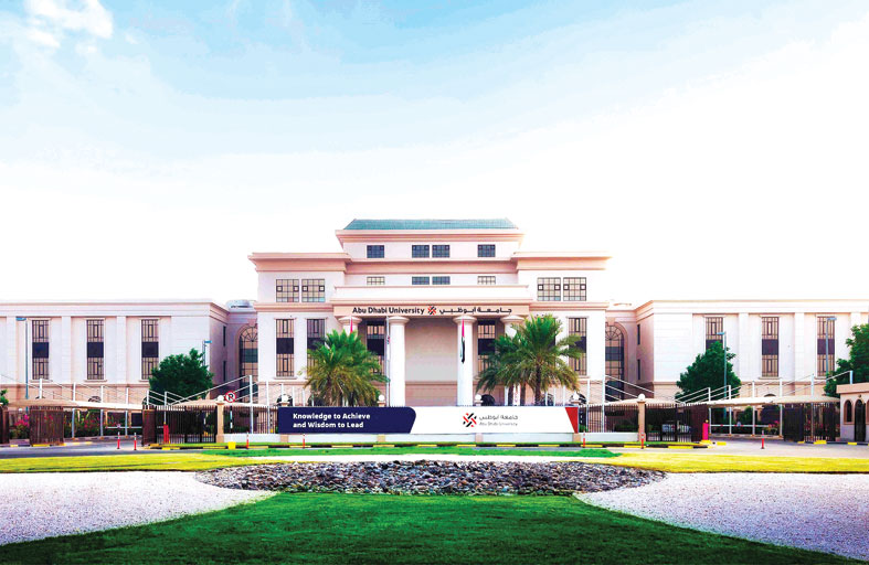 حمدان بن زايد يقدم 20 منحة دراسية شاملة لأوائل الثاني عشر للالتحاق بجامعة أبوظبي