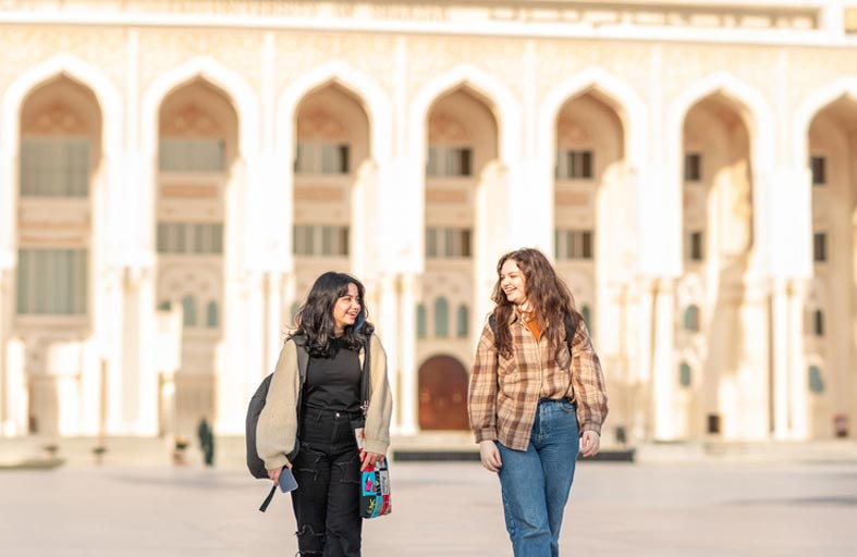 الجامعة الأميركية في الشارقة تطرح ثلاث منح دراسية جديدة