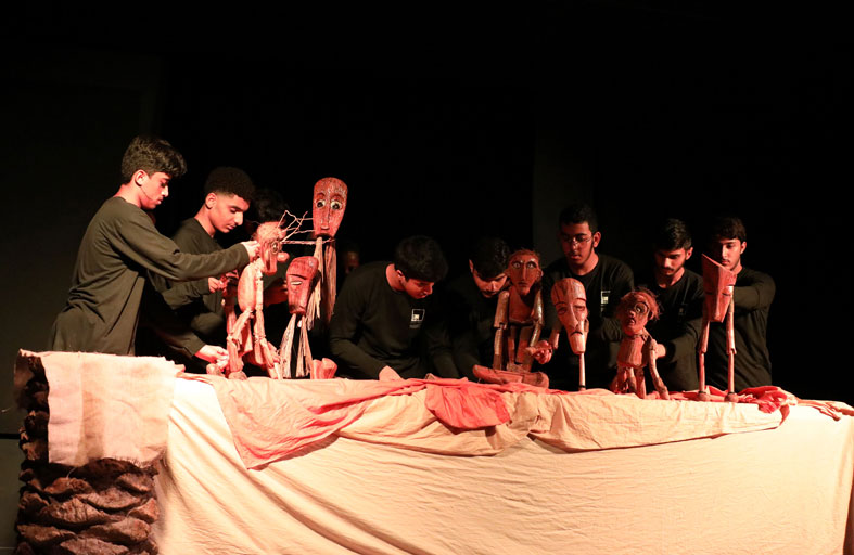 أربعة عروض فنية احترافية في يوم الناشئة المسرحي