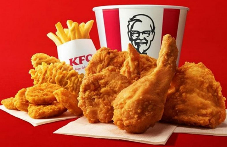 يتوصل إلى خلطة الدجاج السرية لوجبات KFC 