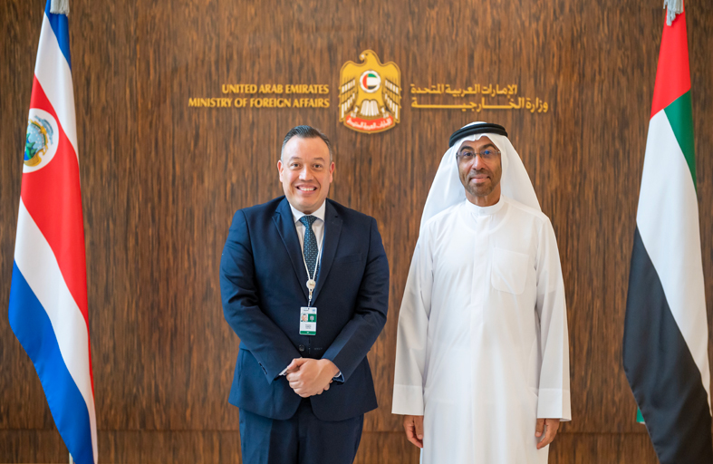 الصايغ يلتقي وزير الاقتصاد والصناعة والتجارة الكوستاريكي