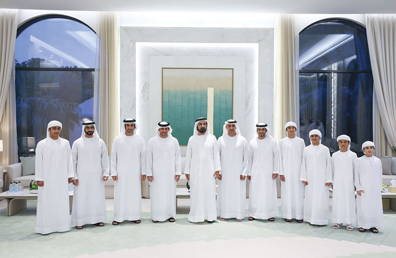 محمد بن راشد يحضر مأدبة إفطار أقامها  أبناء المرحوم الشيخ دلموك بن جمعة آل مكتوم