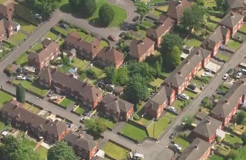 «بؤر لصناعة التطرف».. مدارس الإخوان من الشرق الأوسط لأوروبا