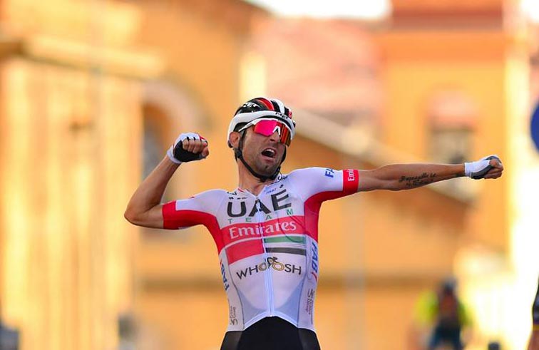 دييجو أوليسي دراج فريق الإمارات يفوز بالمرحلة الثانية من جولة إيطاليا