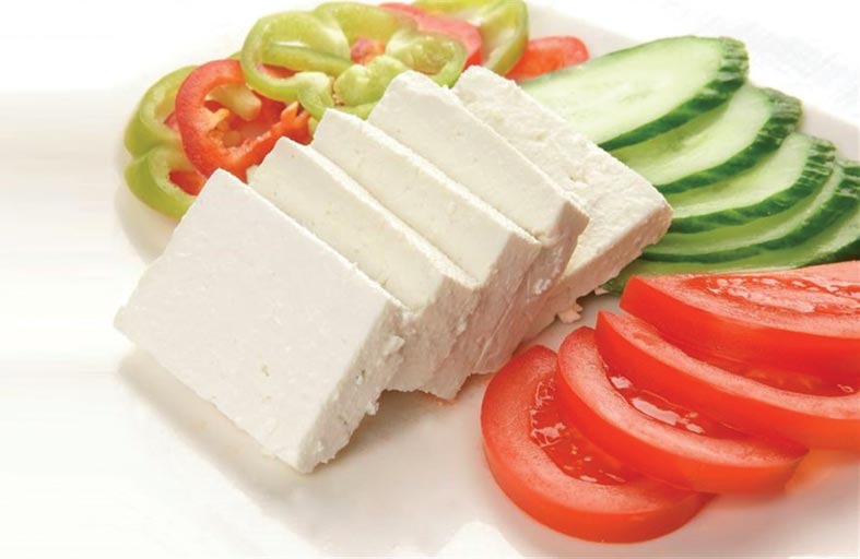 الجبن القريش يساعد في تحسين وظائف الكبد