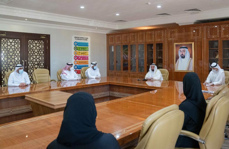 سلطان القاسمي يتفقد مشروع توسعة محطة اللية ويلتقي إدارة هيئة كهرباء ومياه وغاز الشارقة