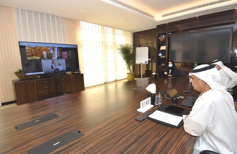 عبيد حميد الطاير يلتقي نظيره الروسي عبر تقنيات الاتصال المرئي