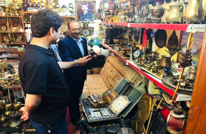 عراقي يحوِل بيته إلى متحف