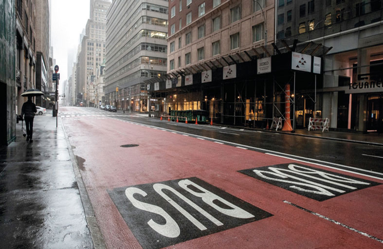 مطعم راق يقدم وجبات للمحتاجين