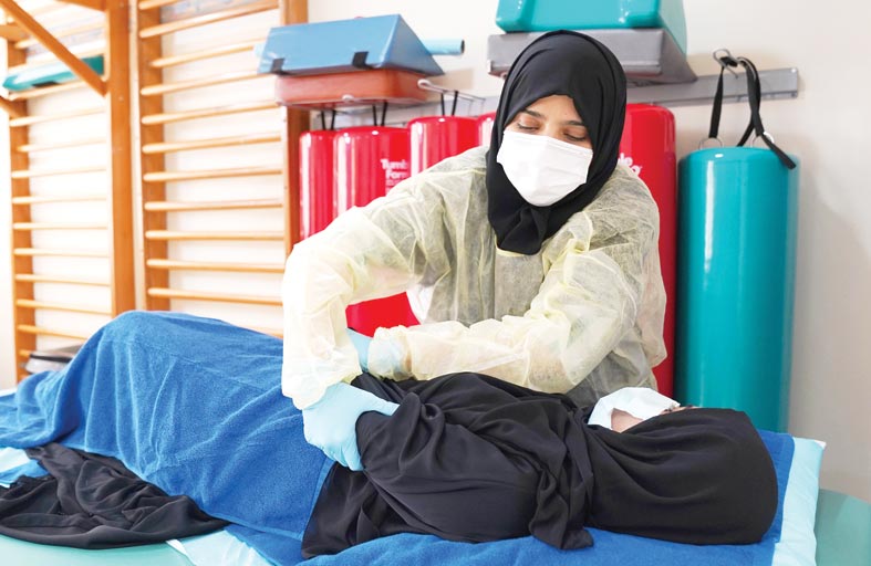 صحة تنجح بإعادة الحركة الطبيعية إلى يديّ مصابتين بتورّم العقد اللمفاوية