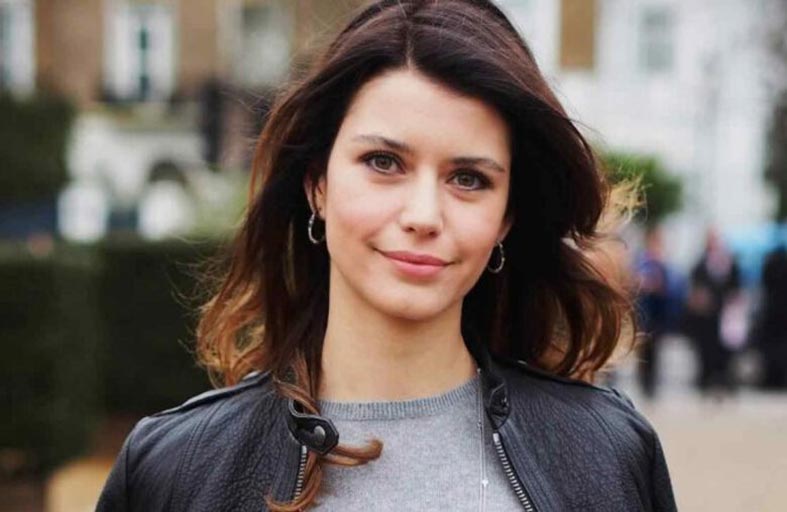 بيرين سات تفوز بجائزة أفضل ممثلة