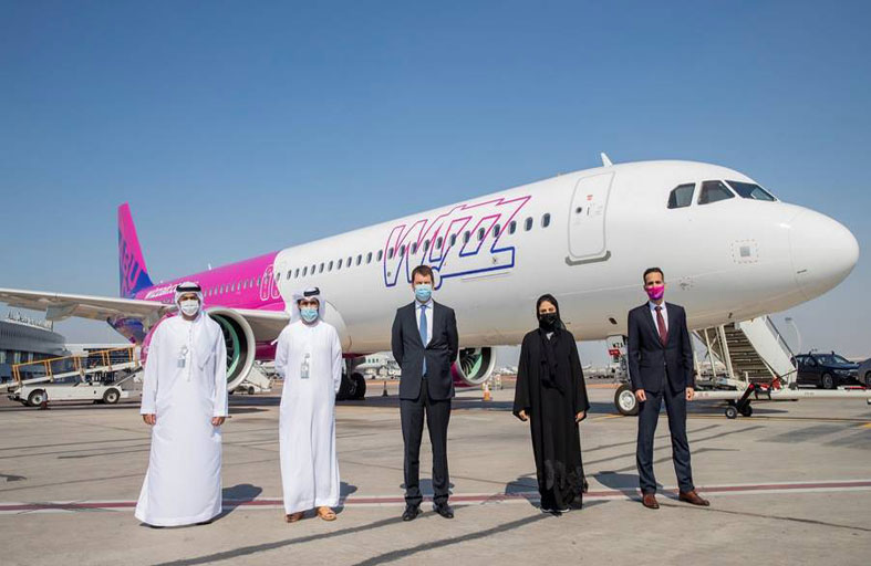 ويز إير أبوظبي تطلق أولى رحلاتها إلى أثينا