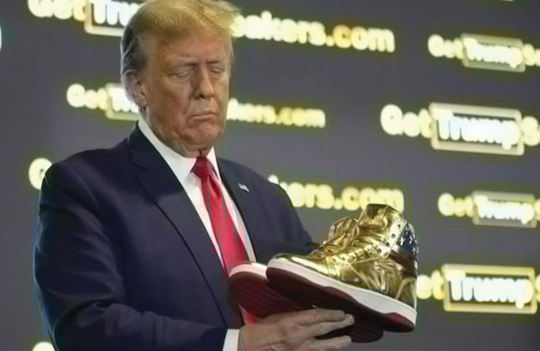 ترامب يبيع أحذية بعد صدمة الغرامة الضخمة