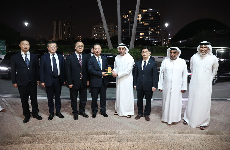 وفد صيني يزور شرطة دبي 