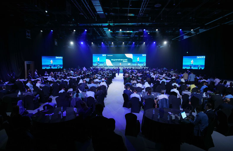 جي 42 تحقق نمواً مطرداً خلال 5 سنوات مع تنامي دور الذكاء الاصطناعي 