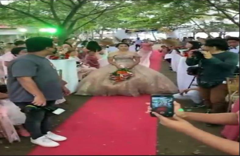 رجل تحت فستان العروس 