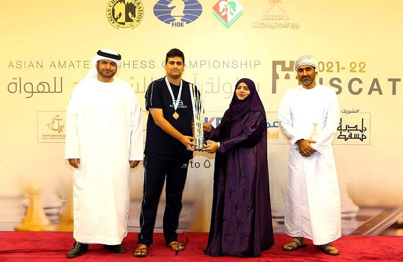 الوزيرة العمانية د. ليلى النجار تتوج أبطال شطرنج آسيا للهواة في سلطنة عمان 
