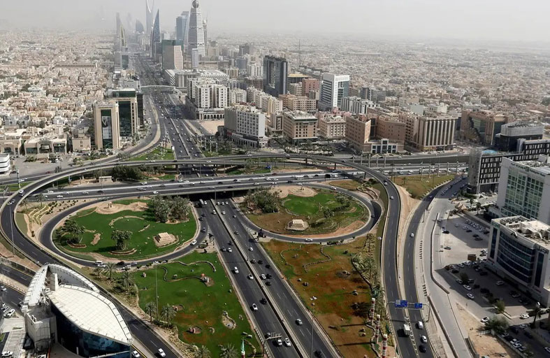 السعودية تطور نظاماً رقمياً موحداً لإدارة وصيانة الطرق