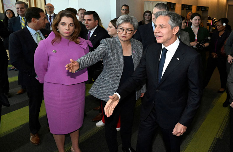 بلينكن وأوستن يختتمان جولة في المحيط الهادي 