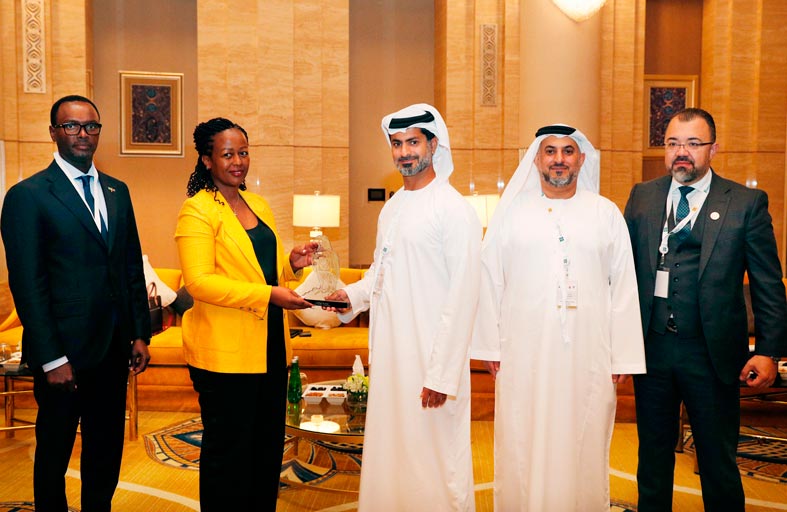 غرفة أبوظبي توقع مذكرة تفاهم مع اتحاد القطاع الخاص الرواندي لتعزيز العلاقات الاقتصادية والتجارية