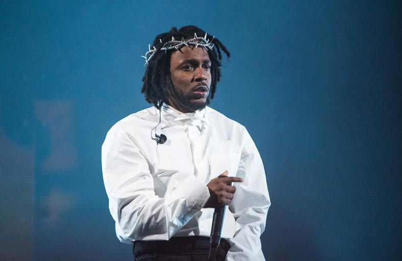 لامار نجم العرض الفني بمباراة «سوبربول» 