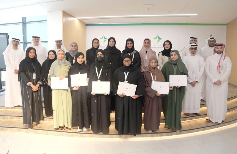 صحة دبي تختتم برنامجها للتدريب الصيفي