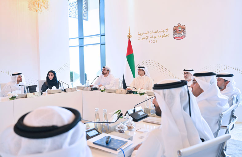 المجلس الوزاري للتنمية برئاسة منصور بن زايد يستعرض عدداً من المبادرات والتشريعات لتطوير المنظومة الحكومية 
