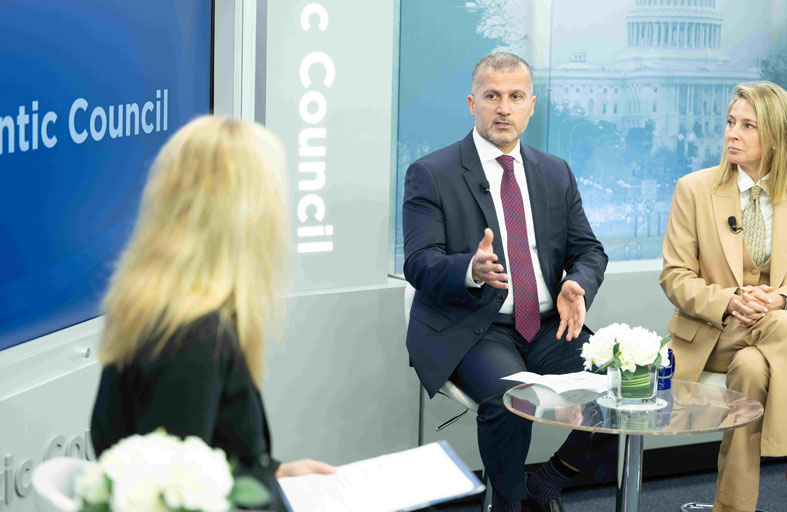 محمد الحمادي يسلط الضوء على الأسس الكفيلة بتطوير برنامج جديد للطاقة النووية 