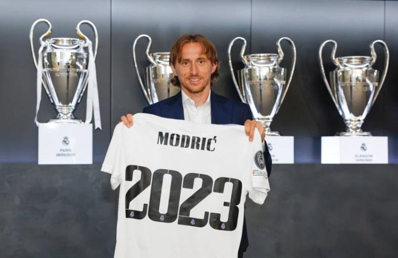 بعد تمديد عقده .. مودريتش يستعد لتحقيق 3 أرقام قياسية في 2023