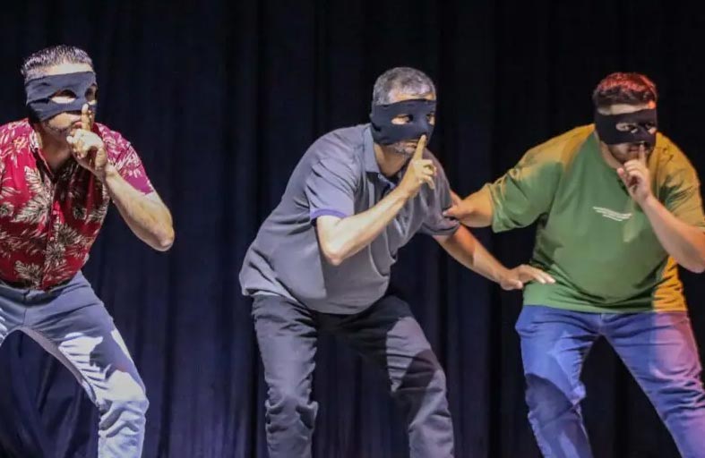 مسرحية ليبية نجومها من الصم والبكم