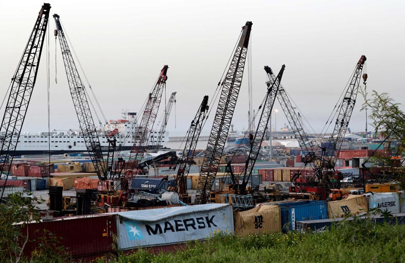 إعادة إعمار مرفأ بيروت تثير اهتمام شركات دولية