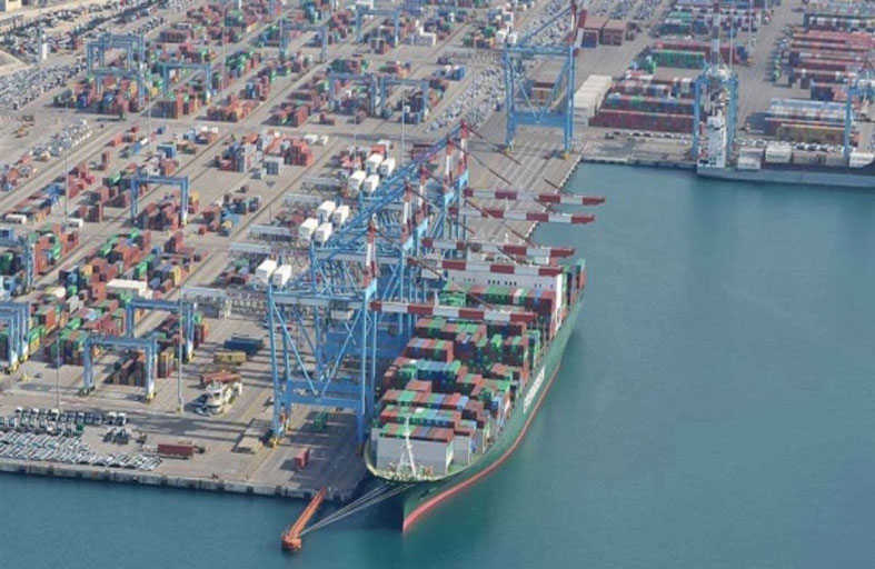 إسرائيل تحبط تهريب مواد لصناعة الصواريخ إلى غزة