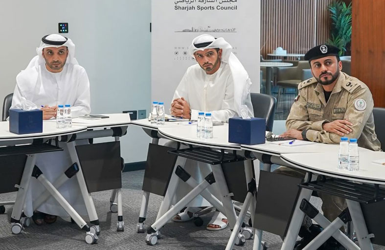 اعتماد شاطئ مدينة خورفكان لاستضافة كأس العالم للريشة الطائرة في الهواء