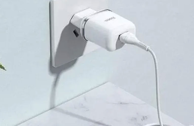 مقتل أسرة بحريق.. بسبب شاحن هاتف