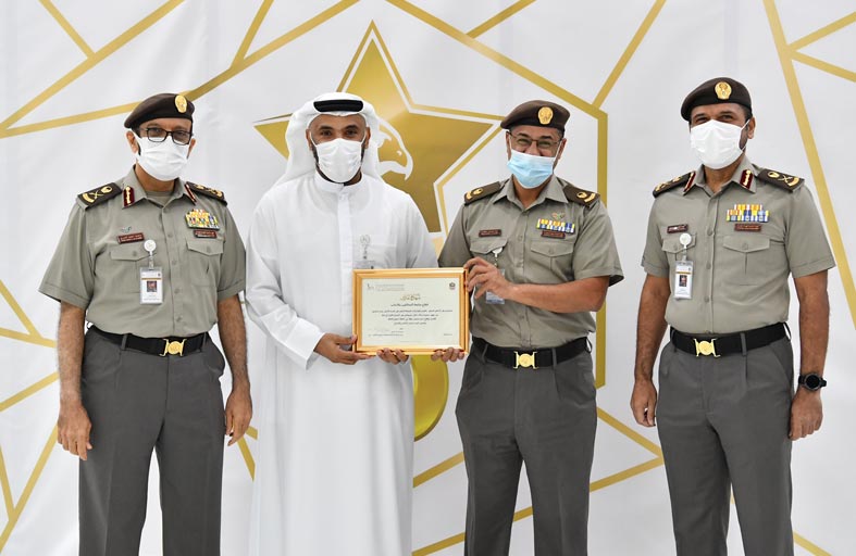 مدير عام إقامة دبي يكرم الفائزين بجائزة الريادة المؤسسية 2019-2020