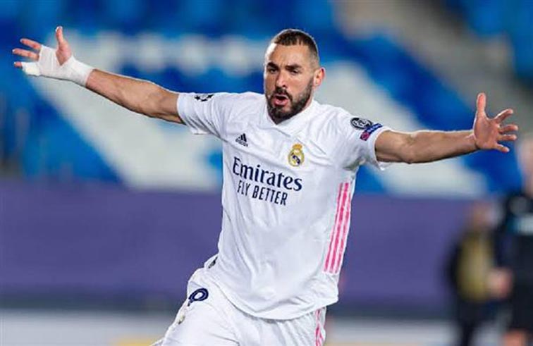 بنزيما يحقق رقماً قياسياً جديداً مع «الملكي»