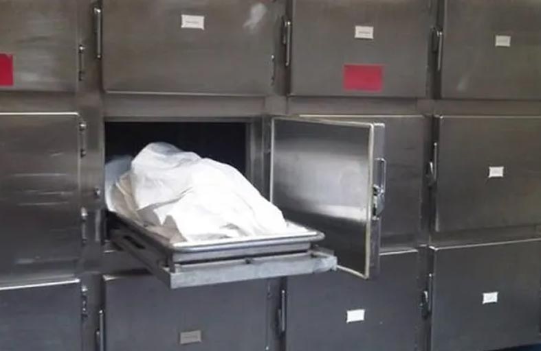 رائحة كريهة تكشف جثة امرأة في ثلاجة