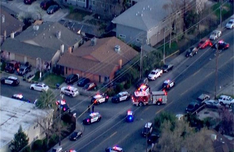 يقتل أطفاله بالرصاص ثم ينتحر 