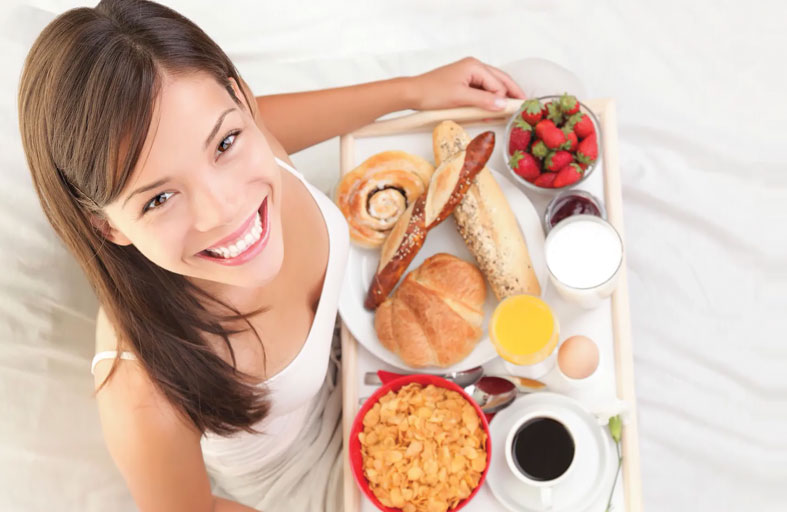 طبيبة تنصح بعدم إهمال وجبة الإفطار