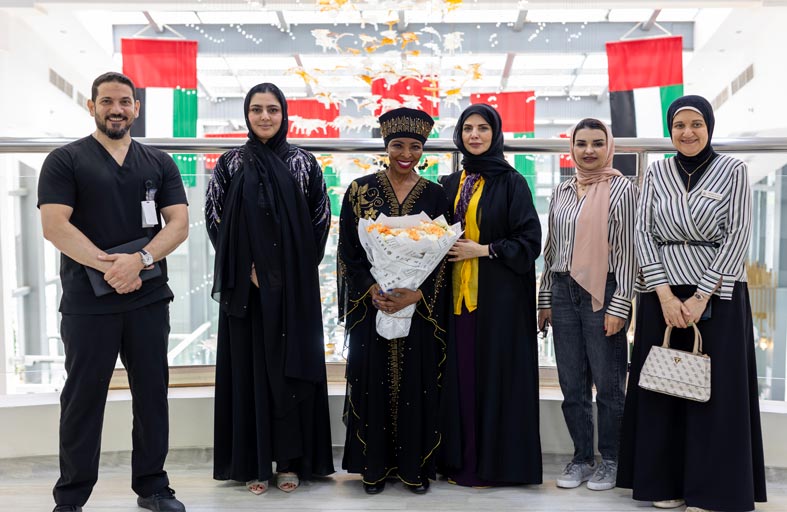 شما بنت محمد ترسم «ابتسامة أمل» على وجوه المرضى في العين