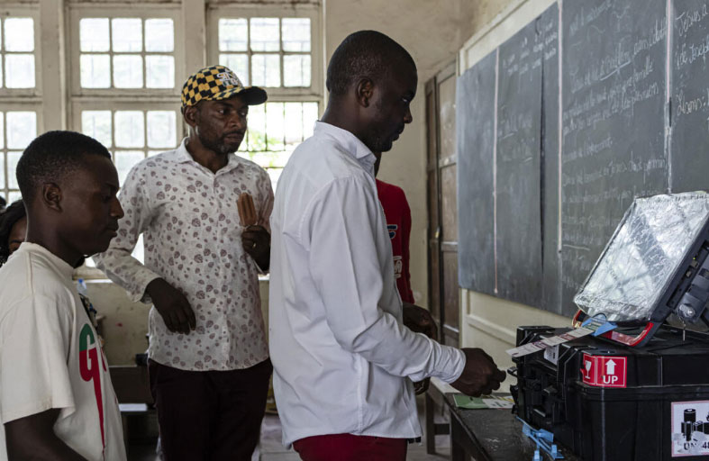  انطلاق انتخابات محفوفة بالرهانات في الكونغو الديموقراطية 