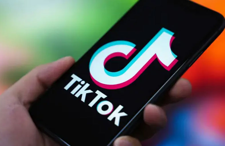 التحدي «الخطير» على تيك توك يودي بحياة طفل 