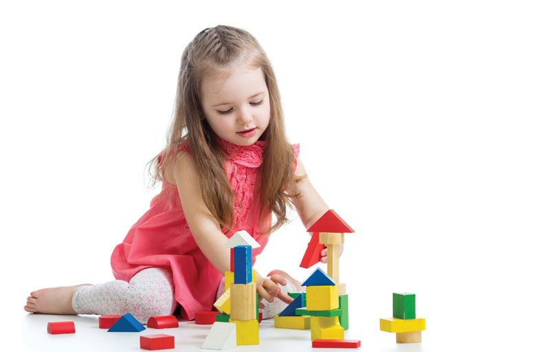 بينها الاستعانة بألوان ساطعة.. 9 نصائح لتعزيز الذاكرة لدى الأطفال